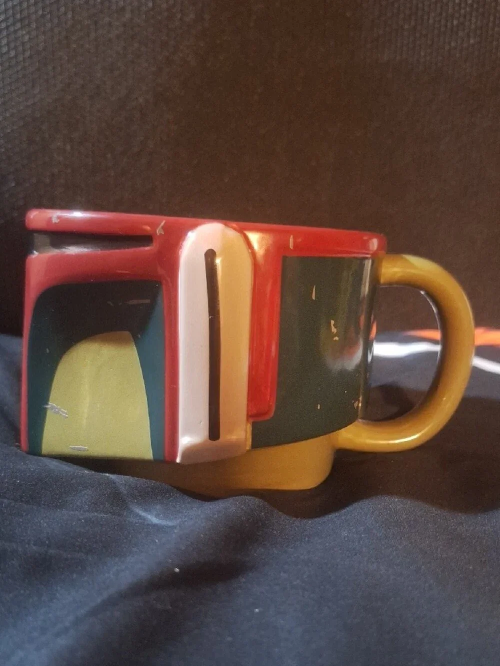 Star Wars Mandalorian Ceramic Mug / Coffee Cup in Red, Black & Yellow